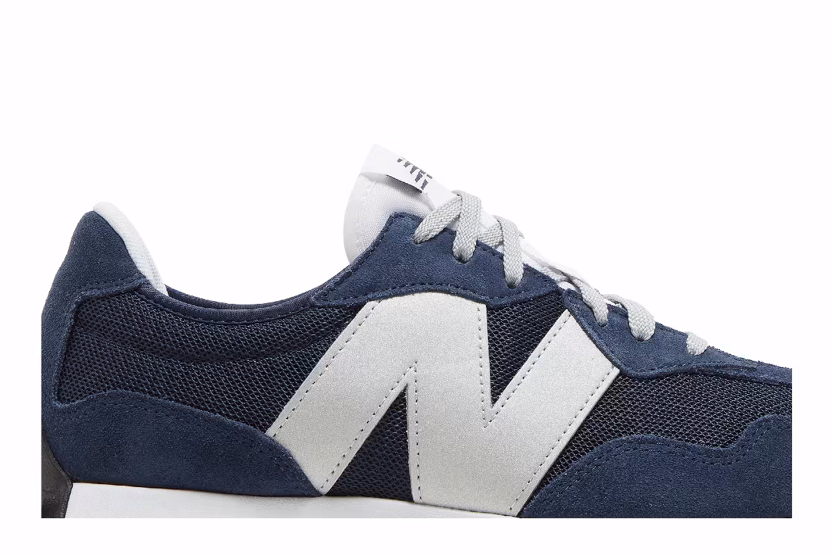 New Balance 327 Natural Indigo Metallic Silver, view 3