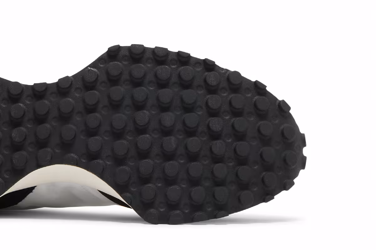 New Balance 327 Black Phantom, view 6