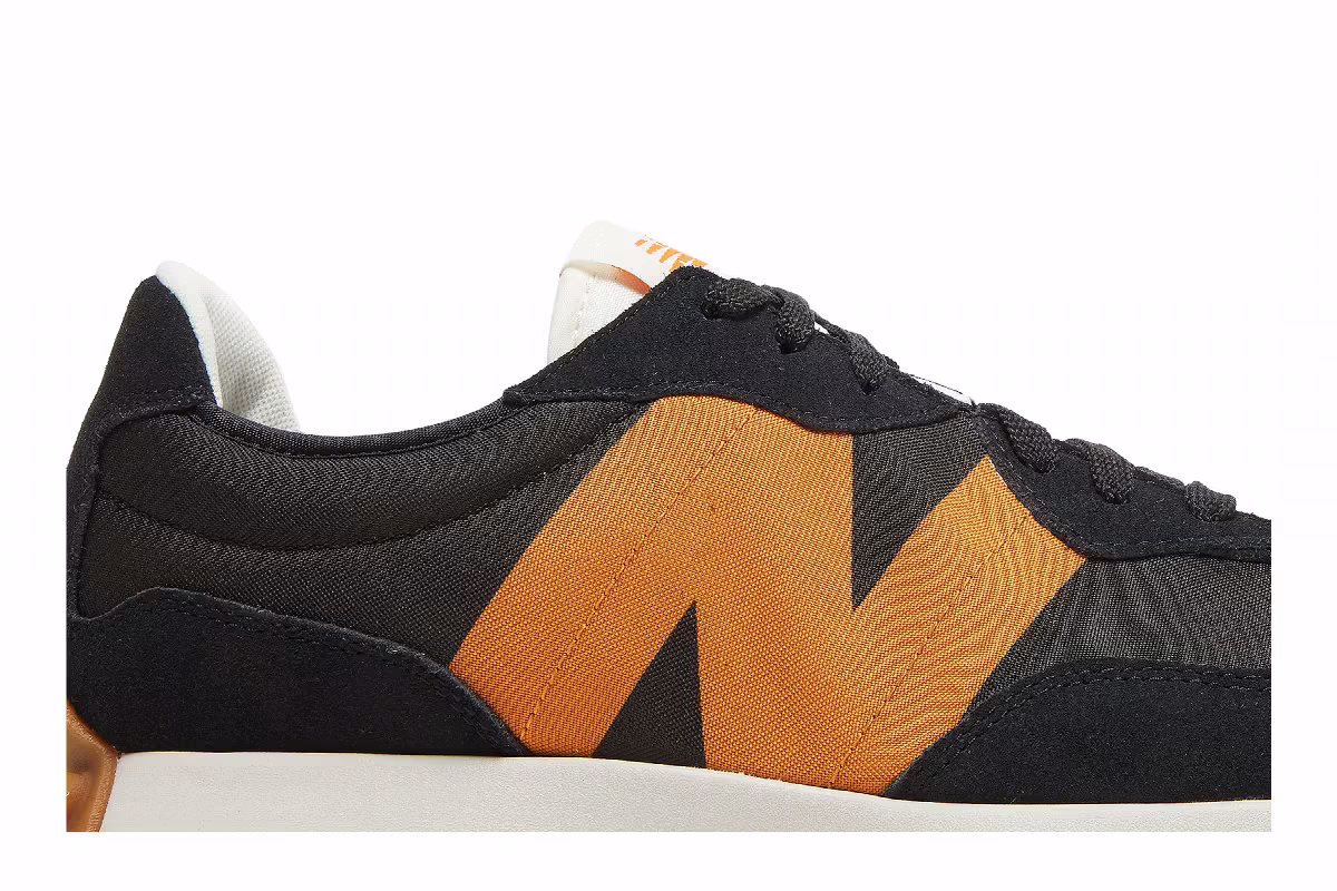 New Balance 327 Black Orange, view 3