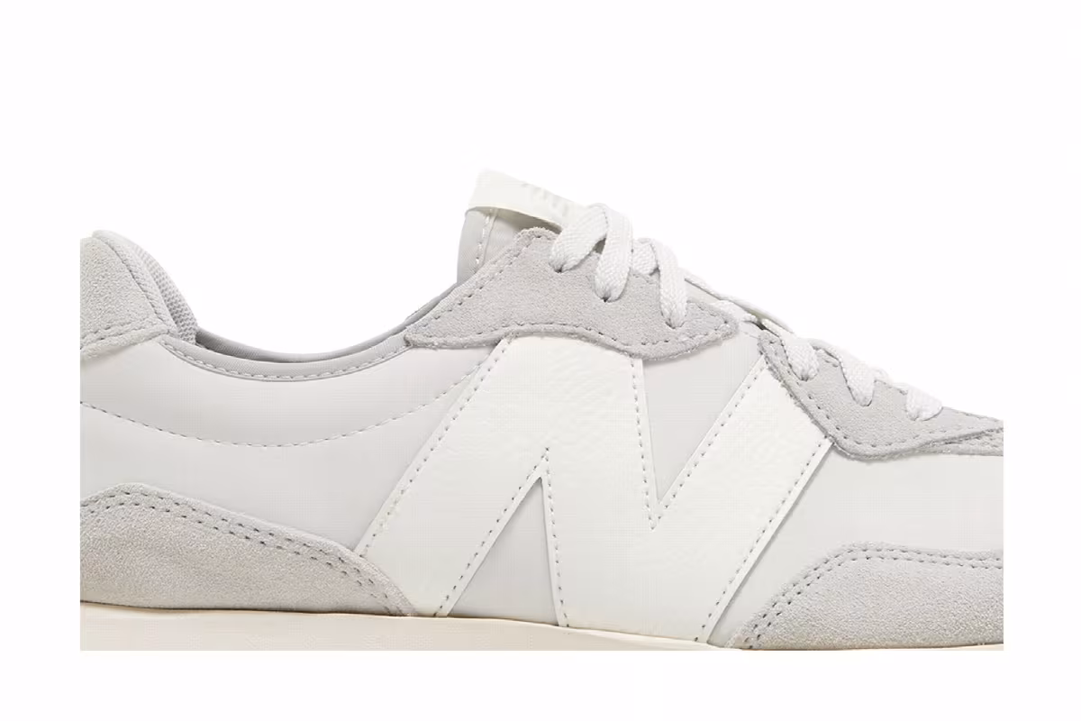 New Balance 327 Rain Cloud Gum, view 3