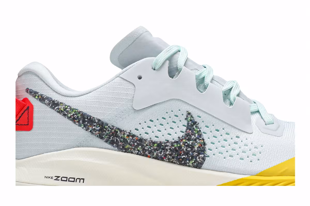 Nike Women's Air Zoom Terra Kiger 6 Aura, view 3