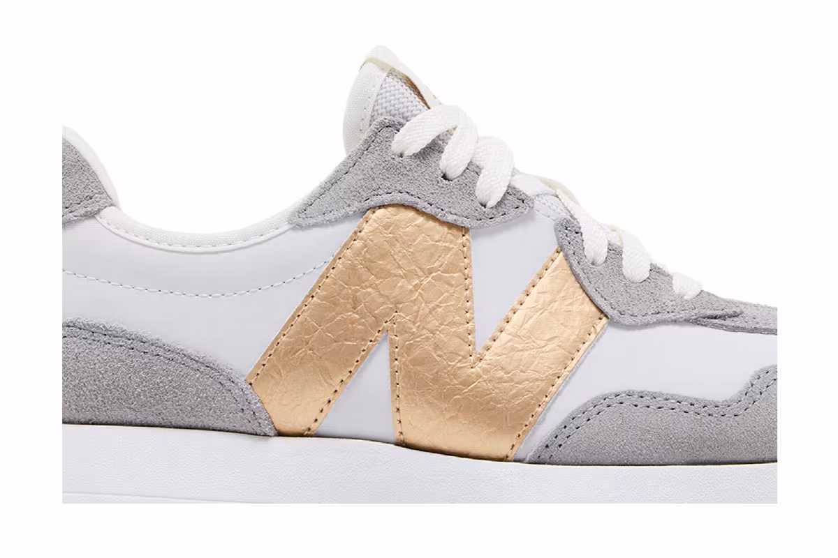 New Balance Women's 327 Gold Metallic, view 3