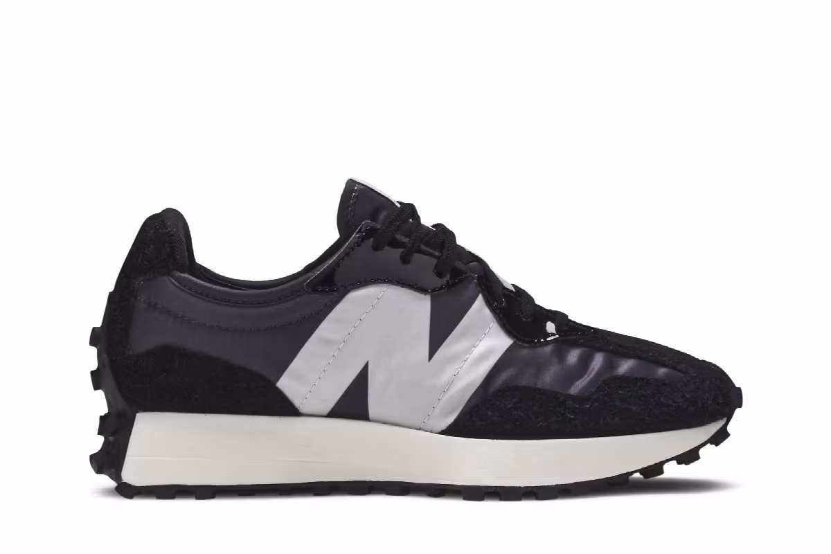 New Balance Women's 327 Black Grey, view 2