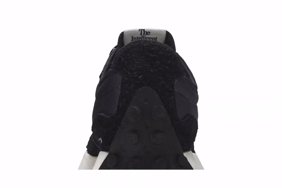New Balance Women's 327 Black Grey, view 8