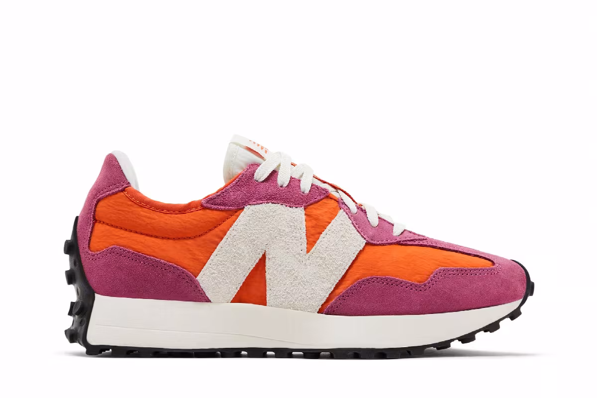 New Balance Women's 327 Scorpio Cayenne, view 2