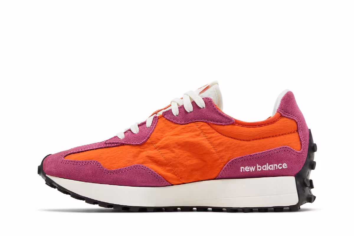 New Balance Women's 327 Scorpio Cayenne, view 4