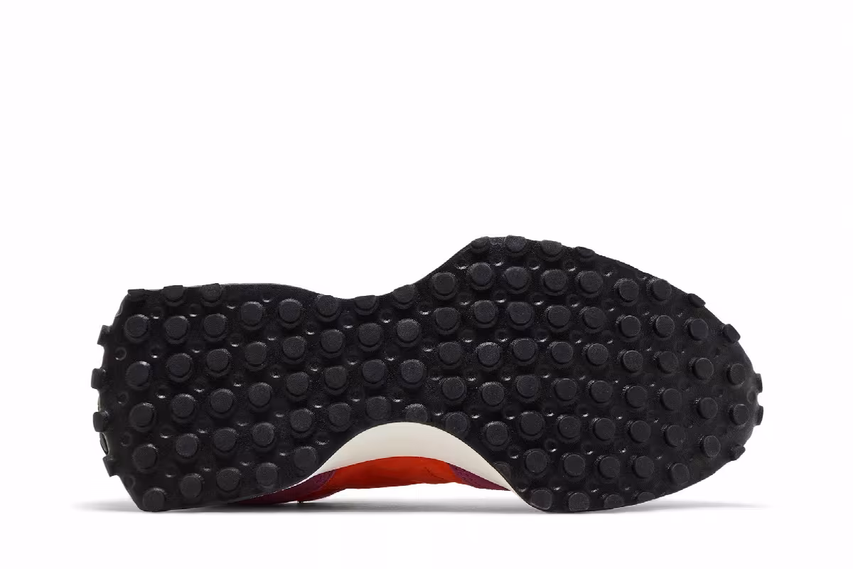 New Balance Women's 327 Scorpio Cayenne, view 5