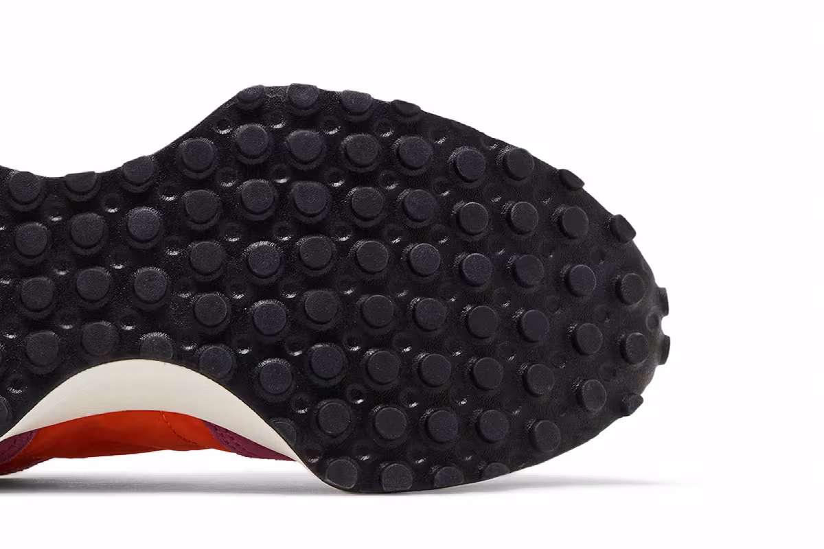 New Balance Women's 327 Scorpio Cayenne, view 6