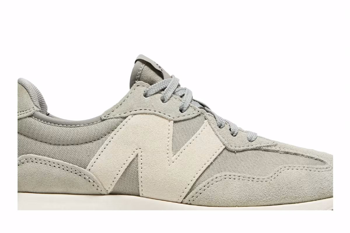 New Balance Women's 327 Grey Oak Sea Salt, view 3