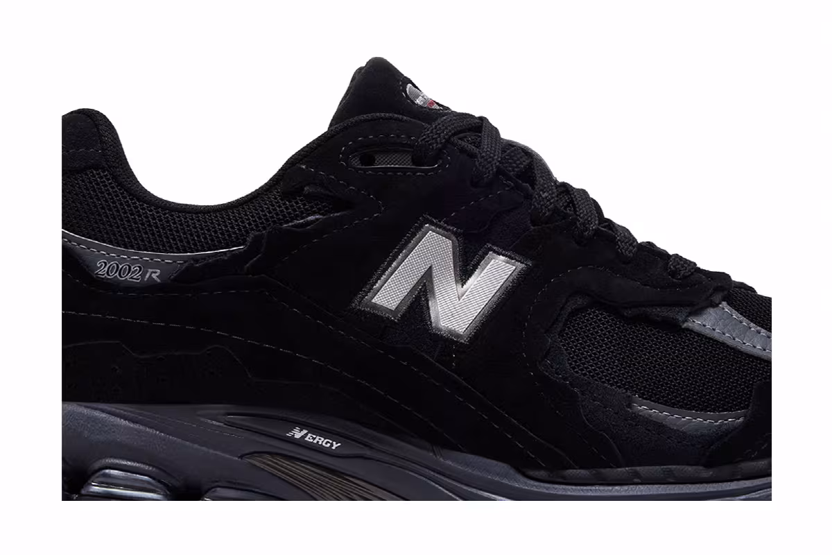 New Balance 2002R GORE-TEX Protection Pack Black Magnet, view 3