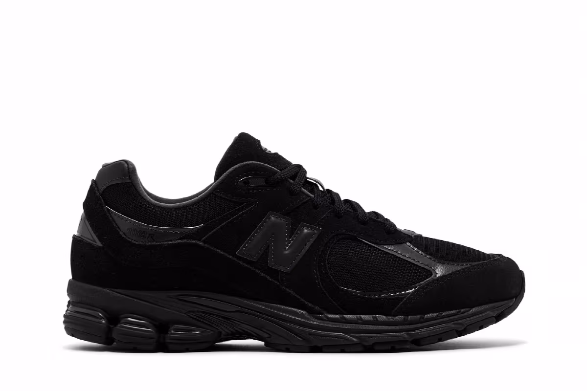 New Balance 2002R Black Cat, view 2