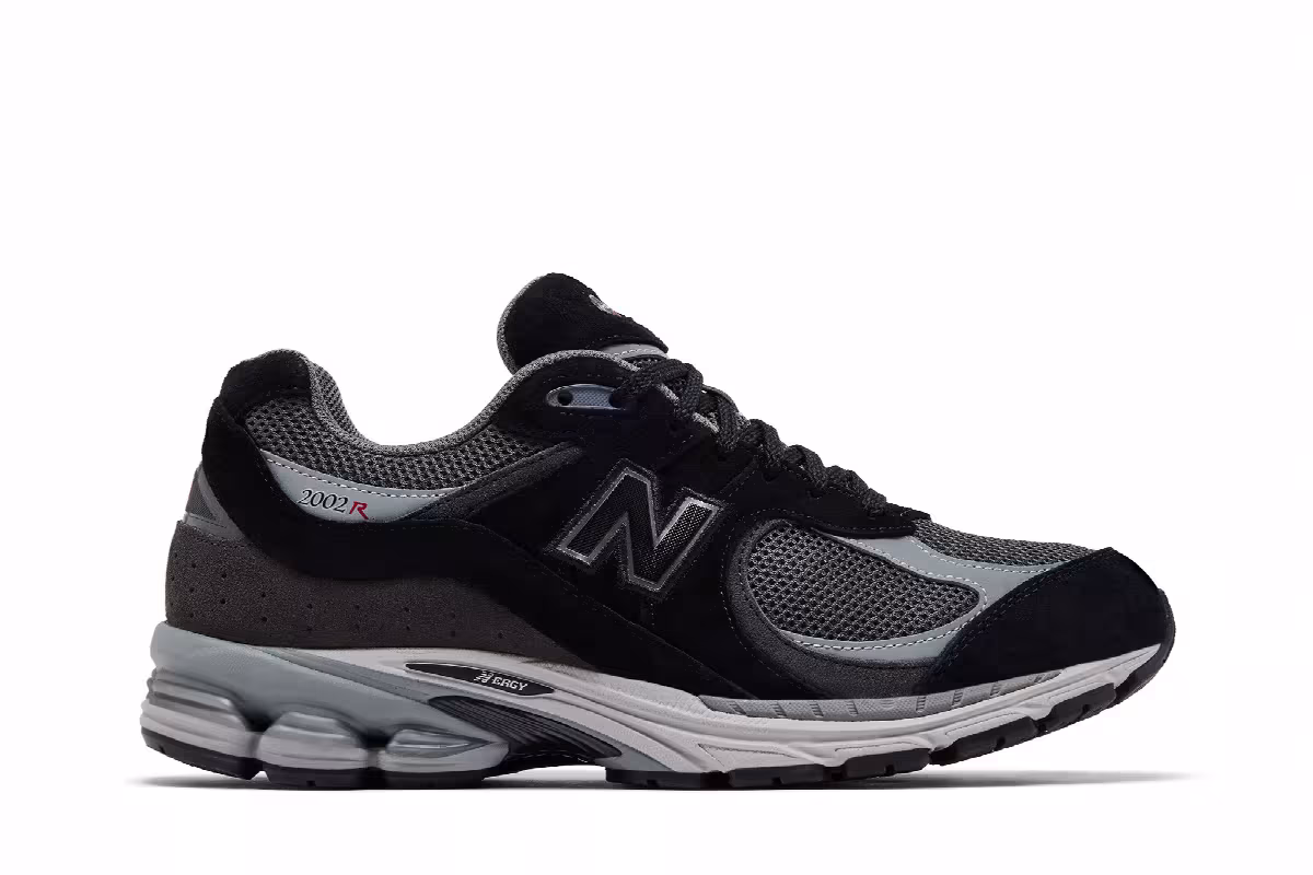 New Balance 2002R Black Grey, view 2