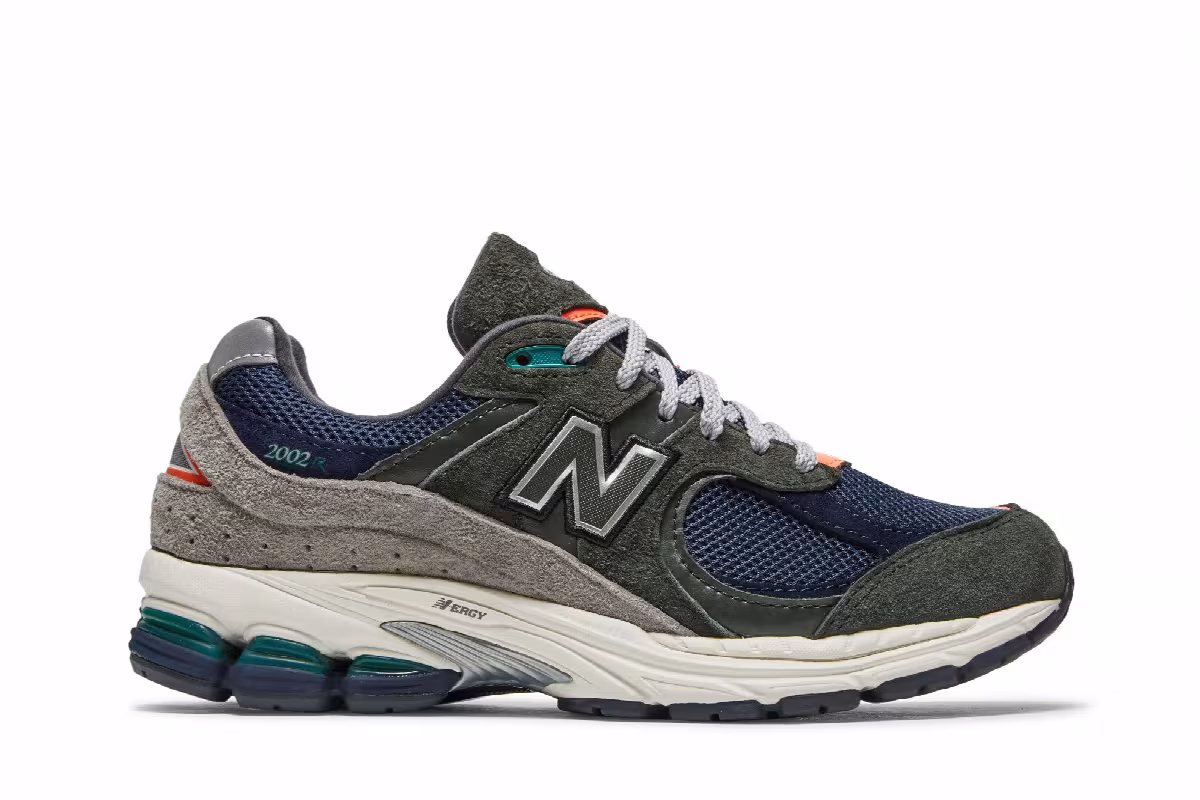 New Balance 2002 Defense Green Natural Indigo, view 2