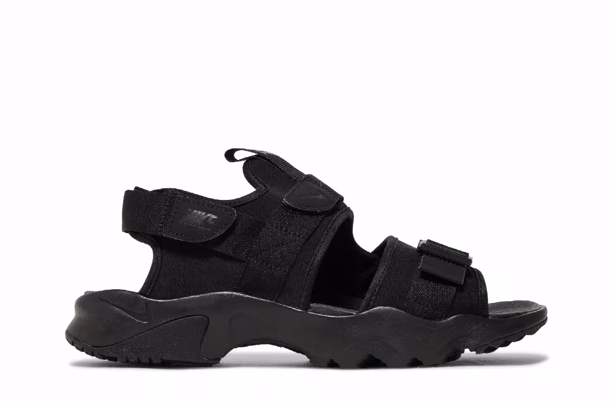 Nike Canyon Sandal Triple Black, view 2