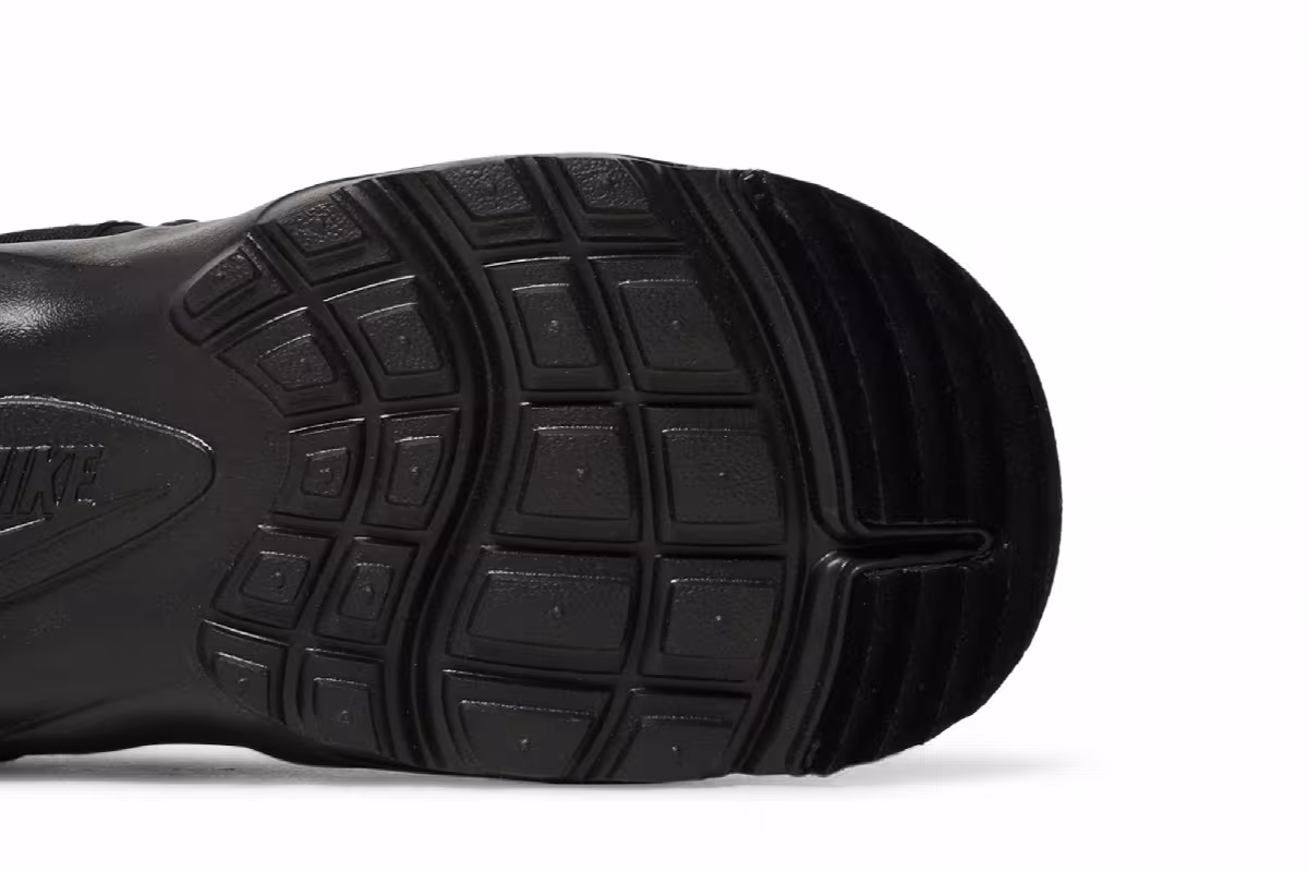 Nike Canyon Sandal Triple Black, view 6