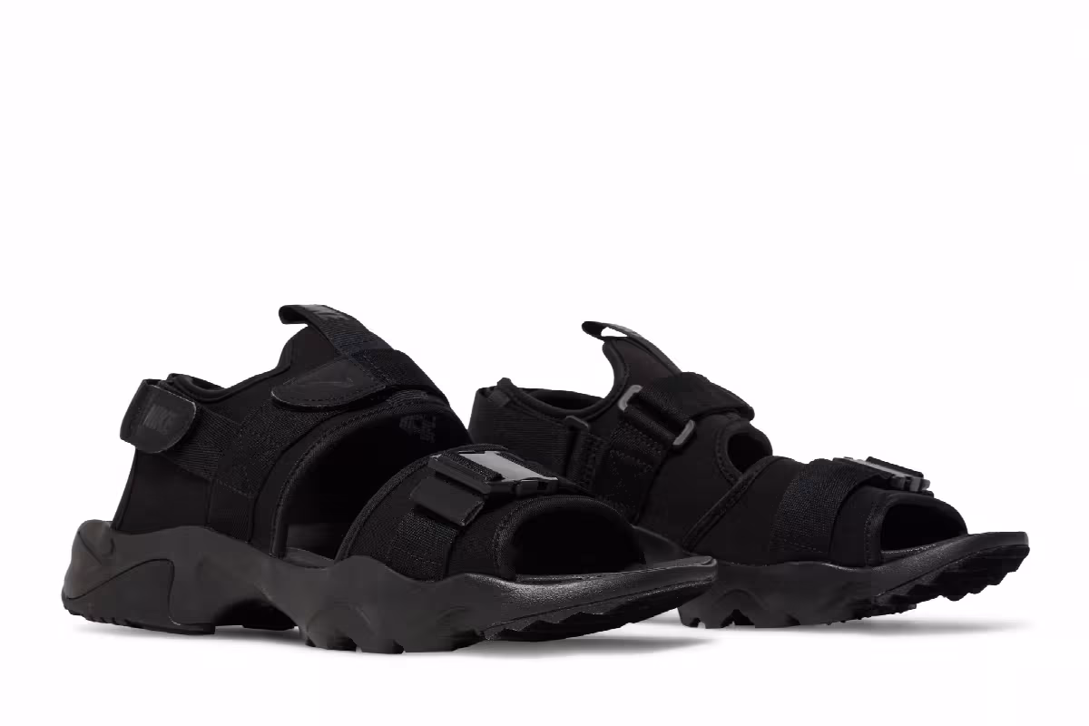 Nike Canyon Sandal Triple Black, view 9