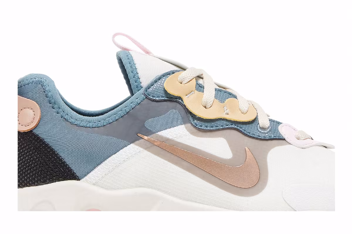 Nike Women's React Art3mis Blue Arctic Pink, view 3