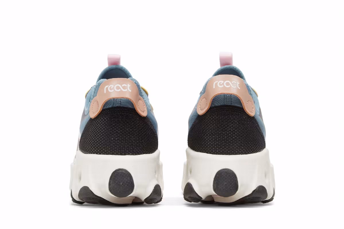 Nike Women's React Art3mis Blue Arctic Pink, view 7
