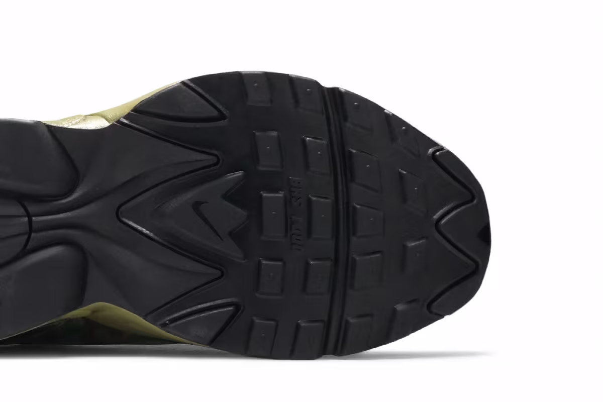 Nike Air Max Triax 96 SP Camo, view 6