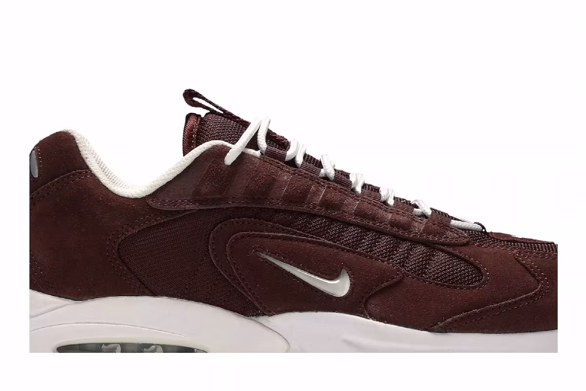 Nike Air Max Triax LE Mystic Dates, view 3
