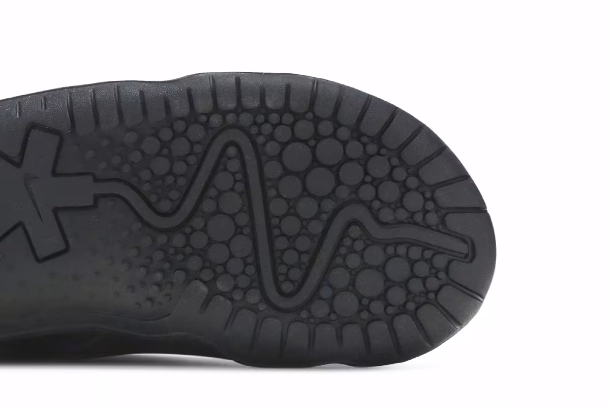 Nike Zoom Pulse Triple Black, view 6