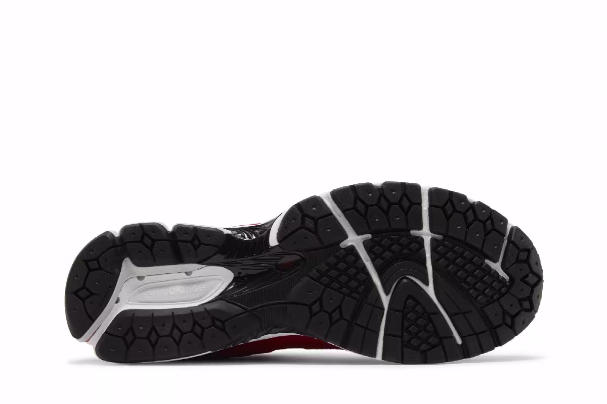 New Balance 2002R Team Red, view 5