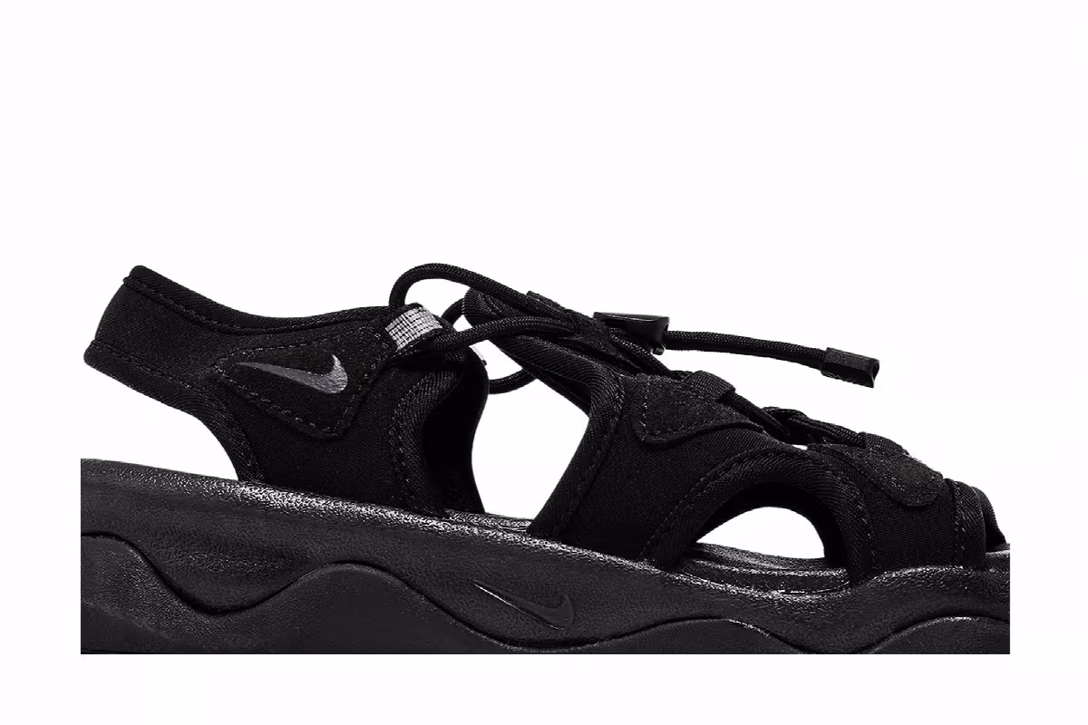 Nike Women's Air Max Koko Sandal Black, view 3