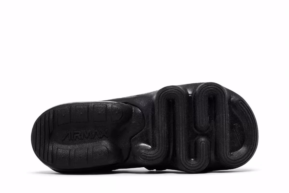 Nike Women's Air Max Koko Sandal Black, view 5