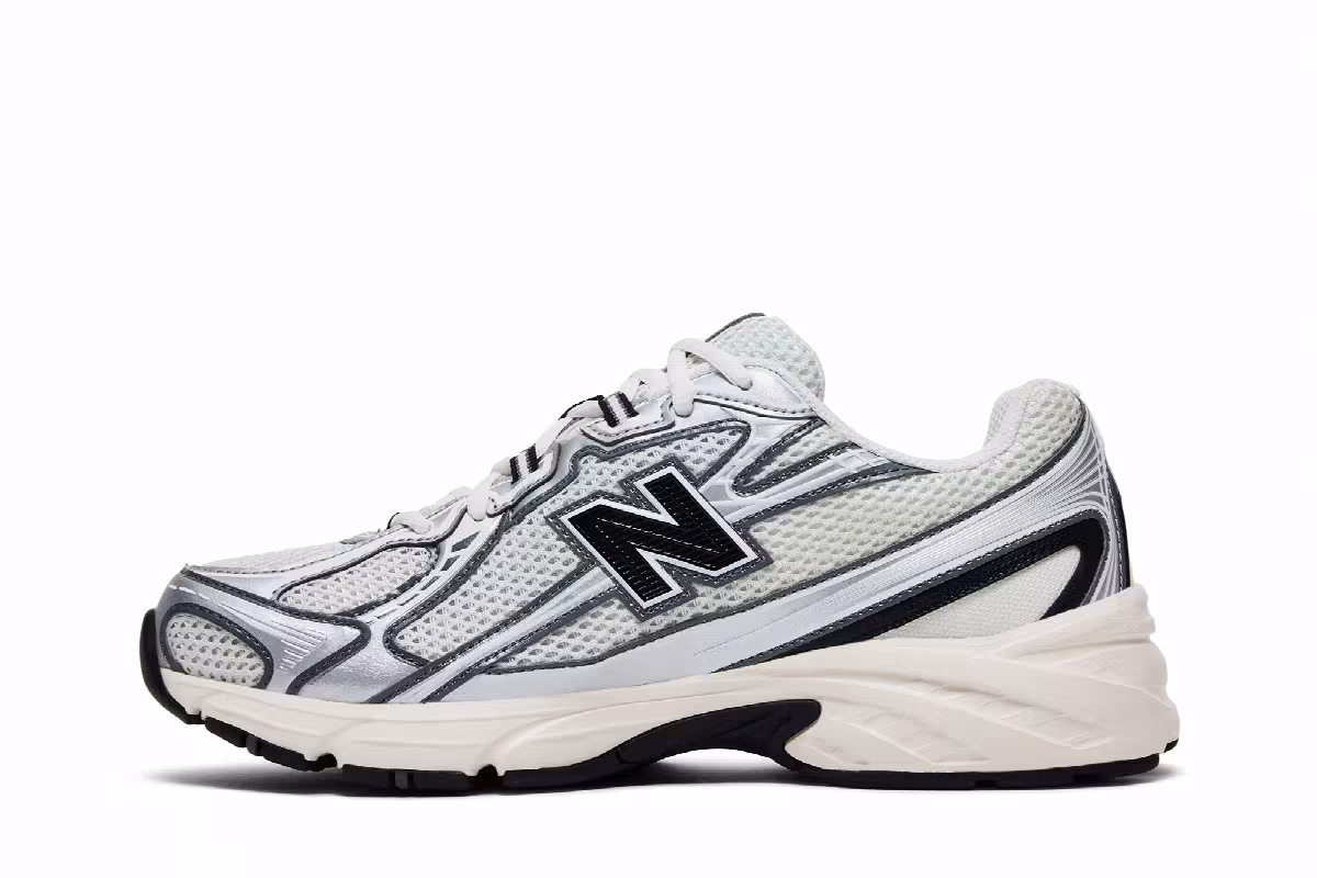 New Balance 740 Sea Salt Black Silver Metallic, view 4
