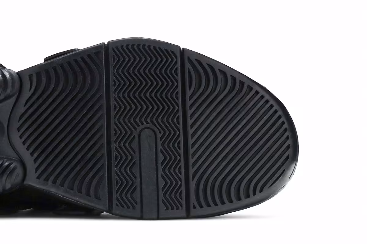 Nike Air Edge 270 Triple Black, view 6