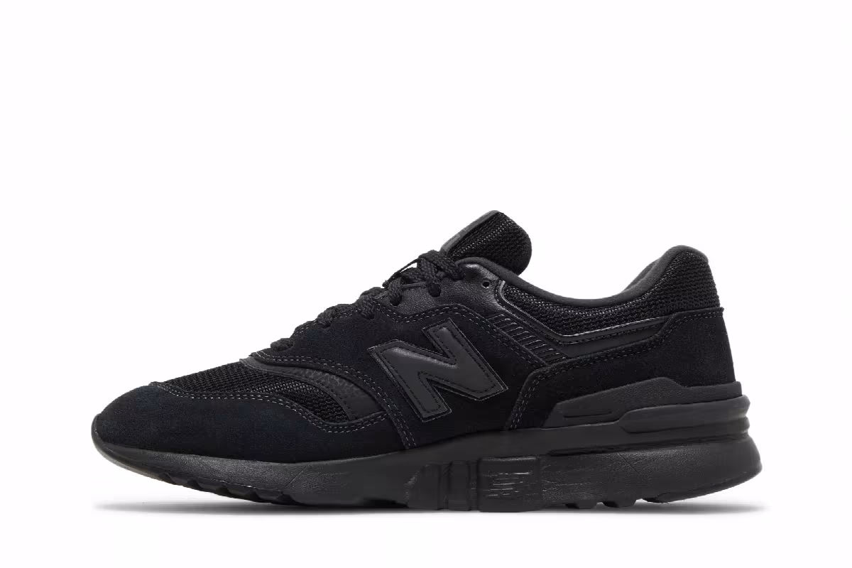 New Balance 997 Triple Black, view 4