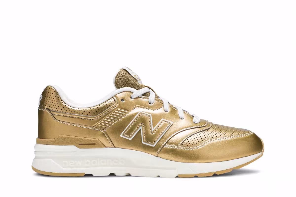 New Balance 997 Kids Classic Gold, view 2