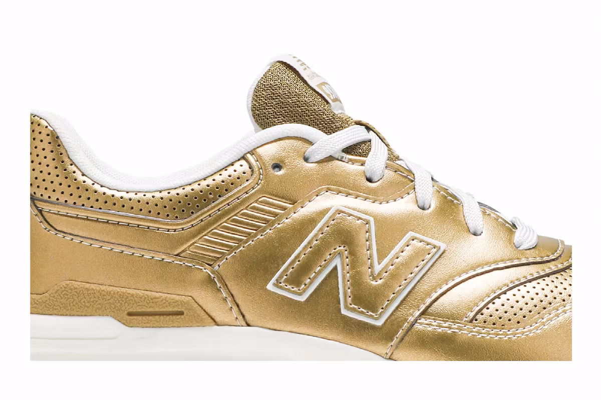 New Balance 997 Kids Classic Gold, view 3