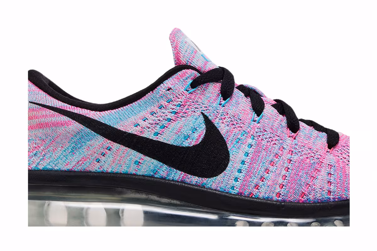 Nike Women's Flyknit Air Max Chlorine Blue Pink Blast, view 3