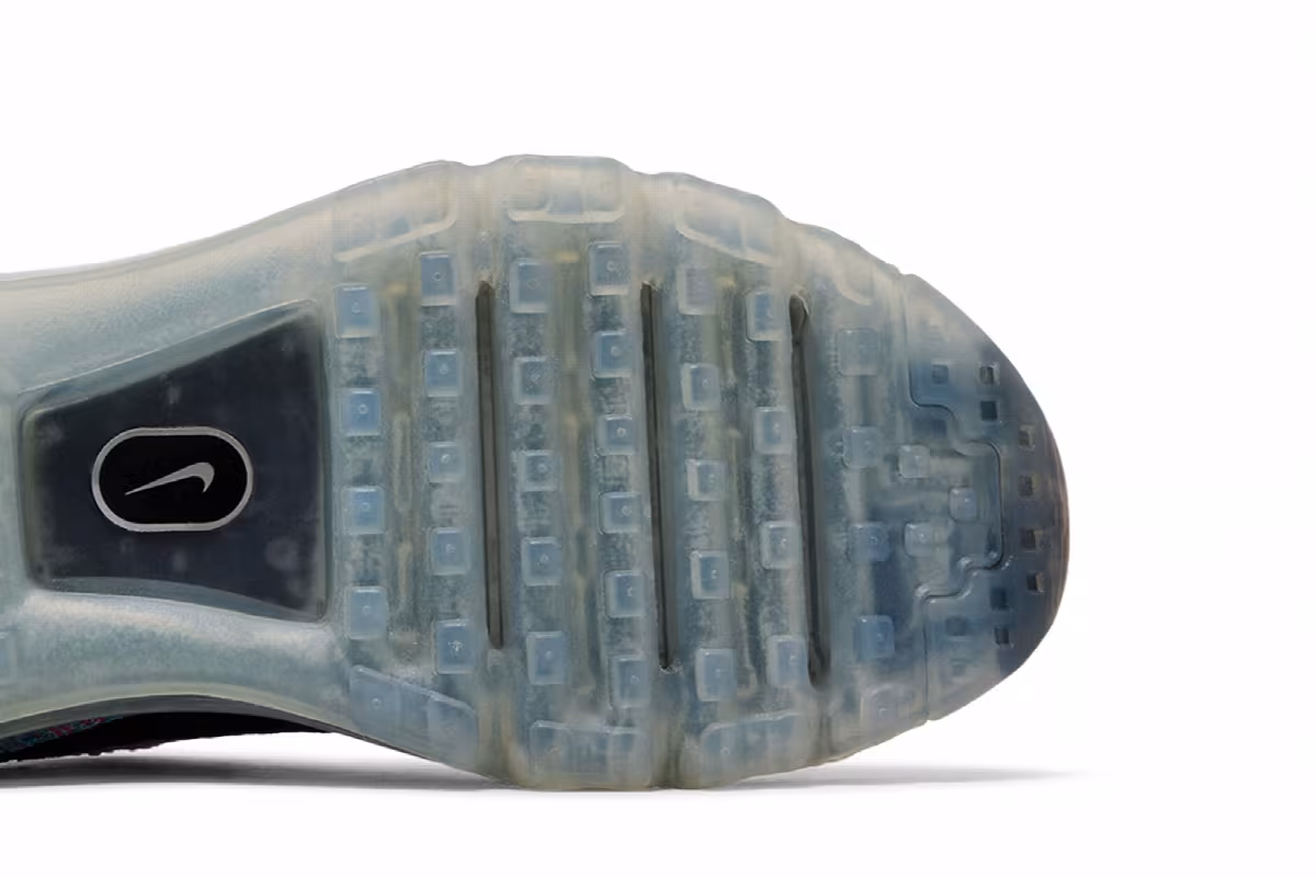Nike Women's Flyknit Air Max Chlorine Blue Pink Blast, view 6
