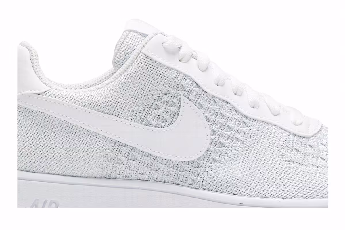 Nike Air Force 1 Flyknit Low 2.0 Pure Platinum, view 3