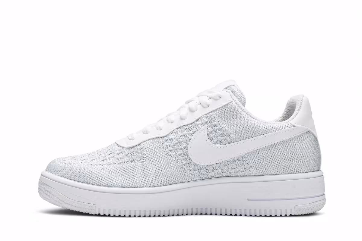 Nike Air Force 1 Flyknit Low 2.0 Pure Platinum, view 4