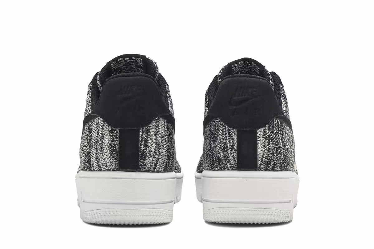 Nike Air Force 1 Flyknit Low 2.0 Oreo, view 7