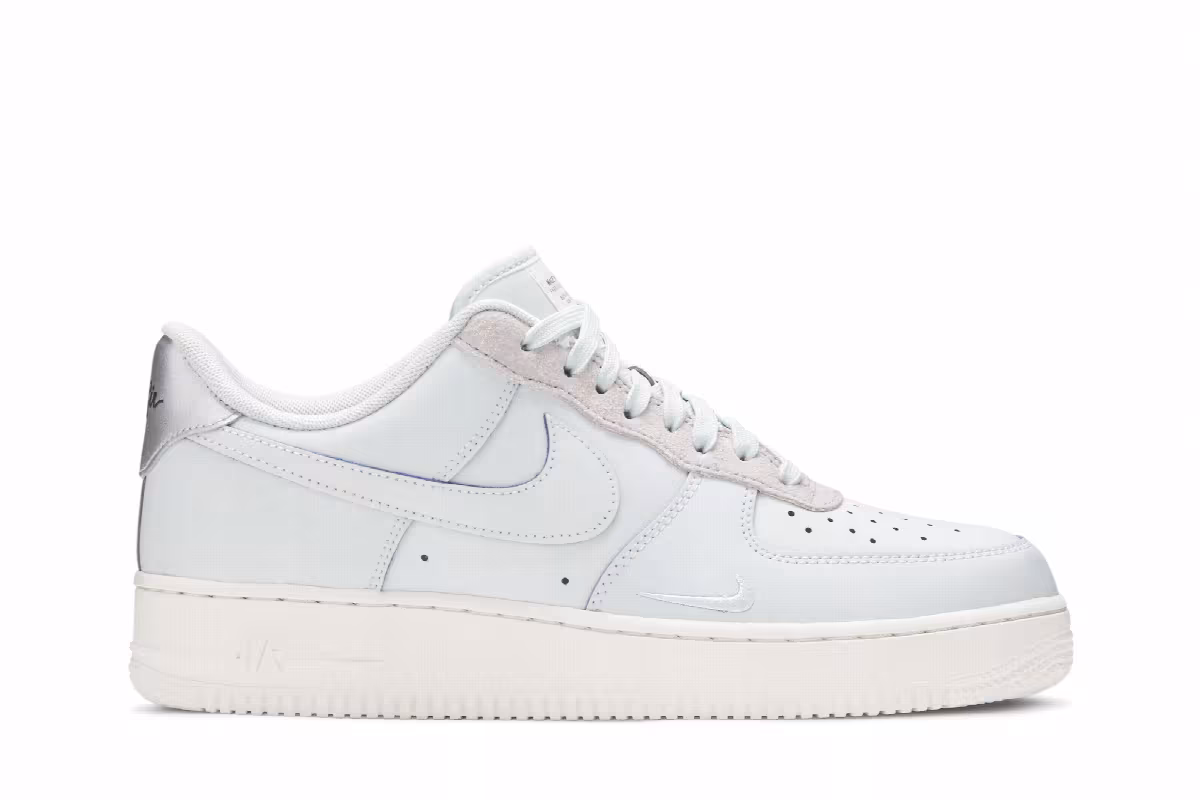 Devin Booker x Nike Air Force 1 Low LV8 Moss Point, view 2