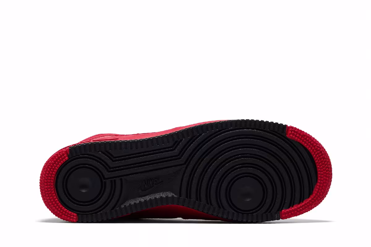 Nike Air Force 1 High University Red Black, view 5