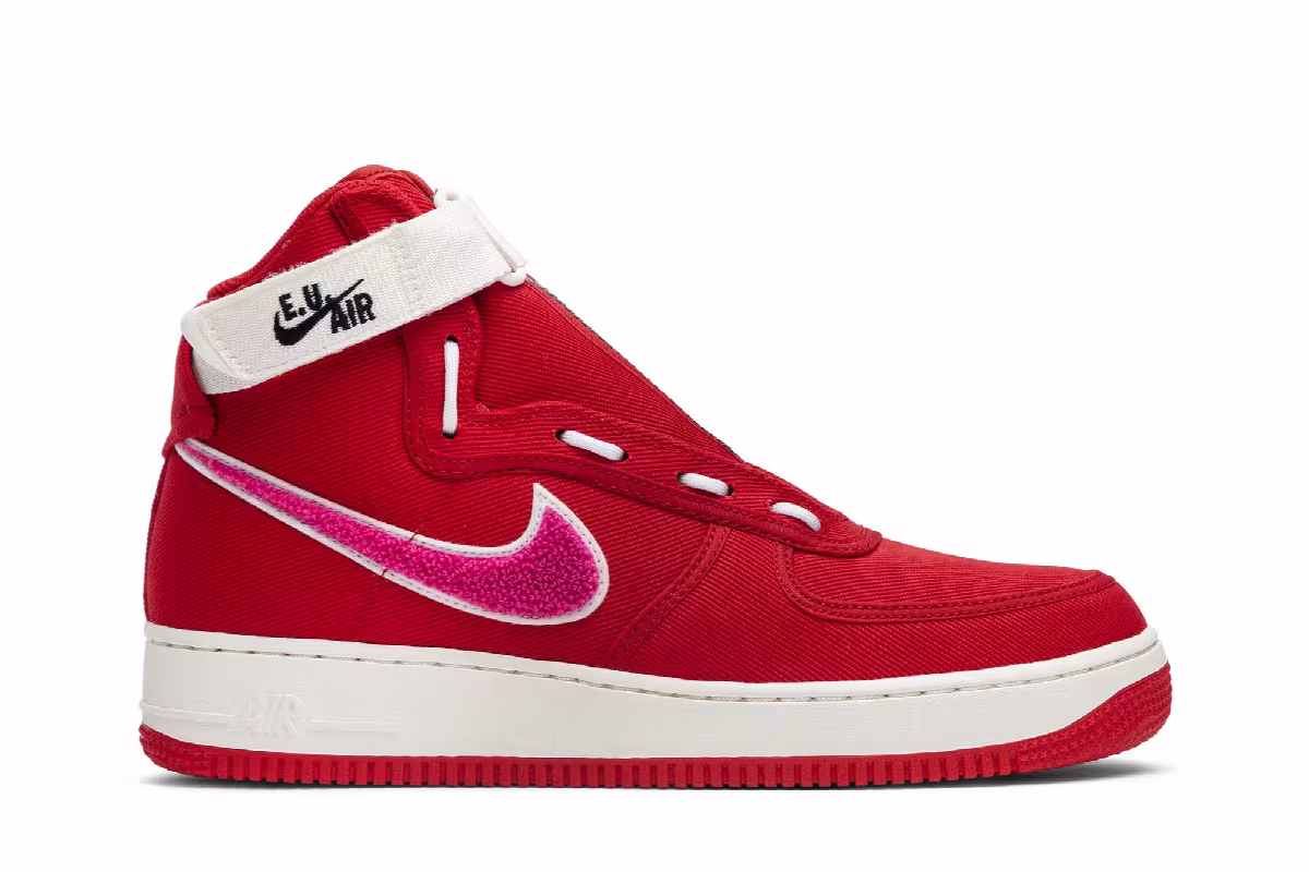 Emotionally Unavailable x Nike Air Force 1 High Heart, view 2