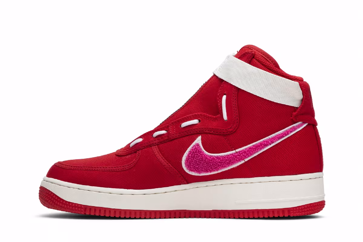 Emotionally Unavailable x Nike Air Force 1 High Heart, view 4