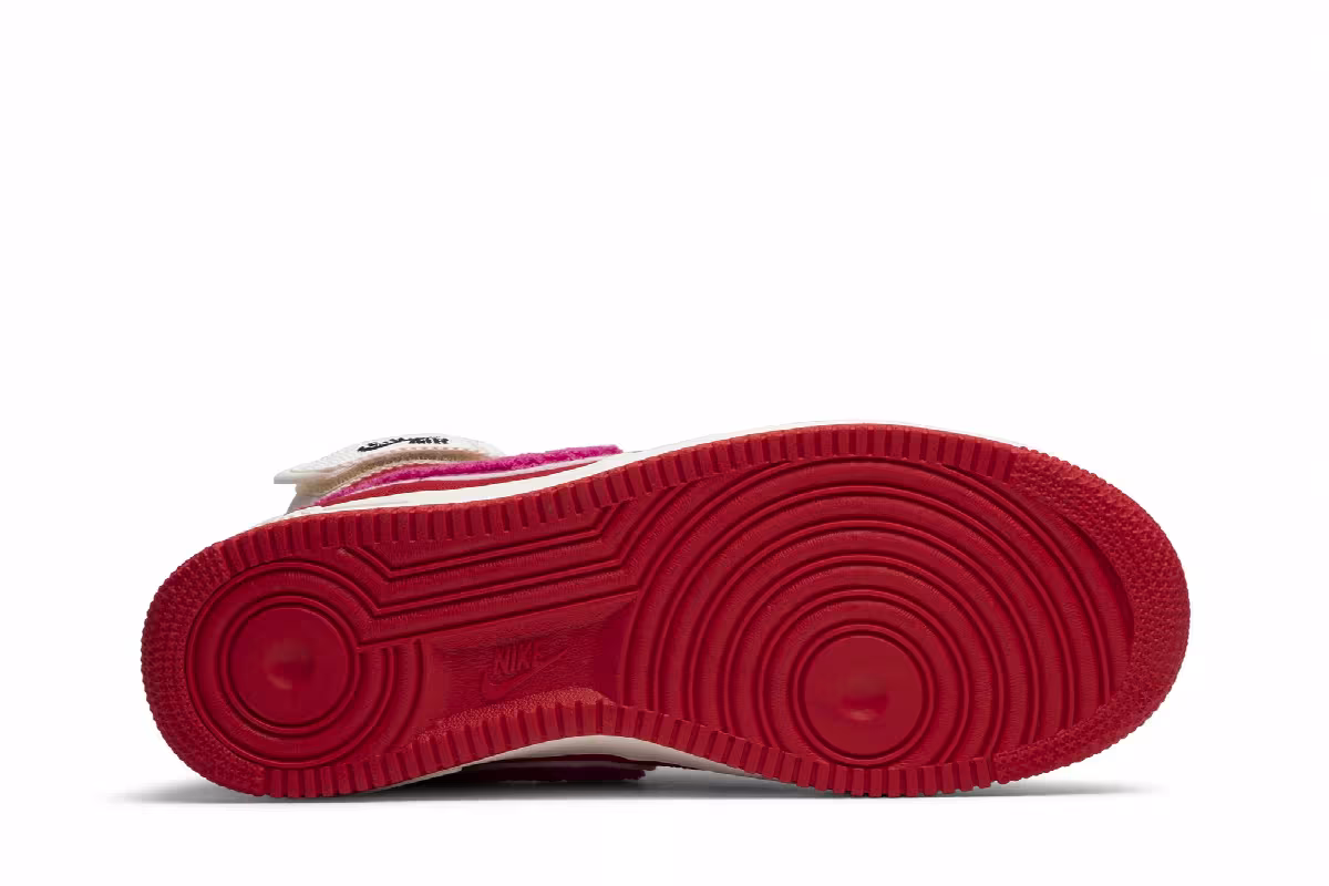 Emotionally Unavailable x Nike Air Force 1 High Heart, view 5