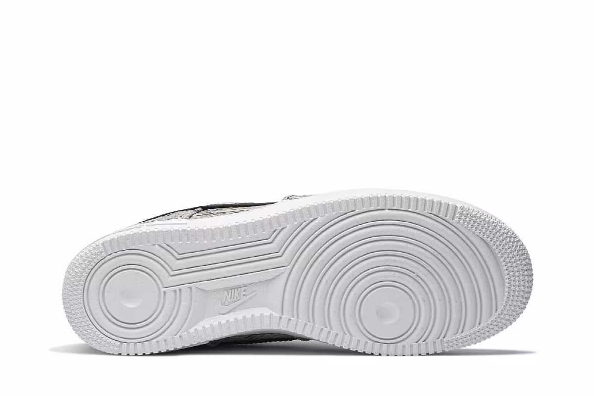 Nike Air Force 1 Low Snakeskin, view 5