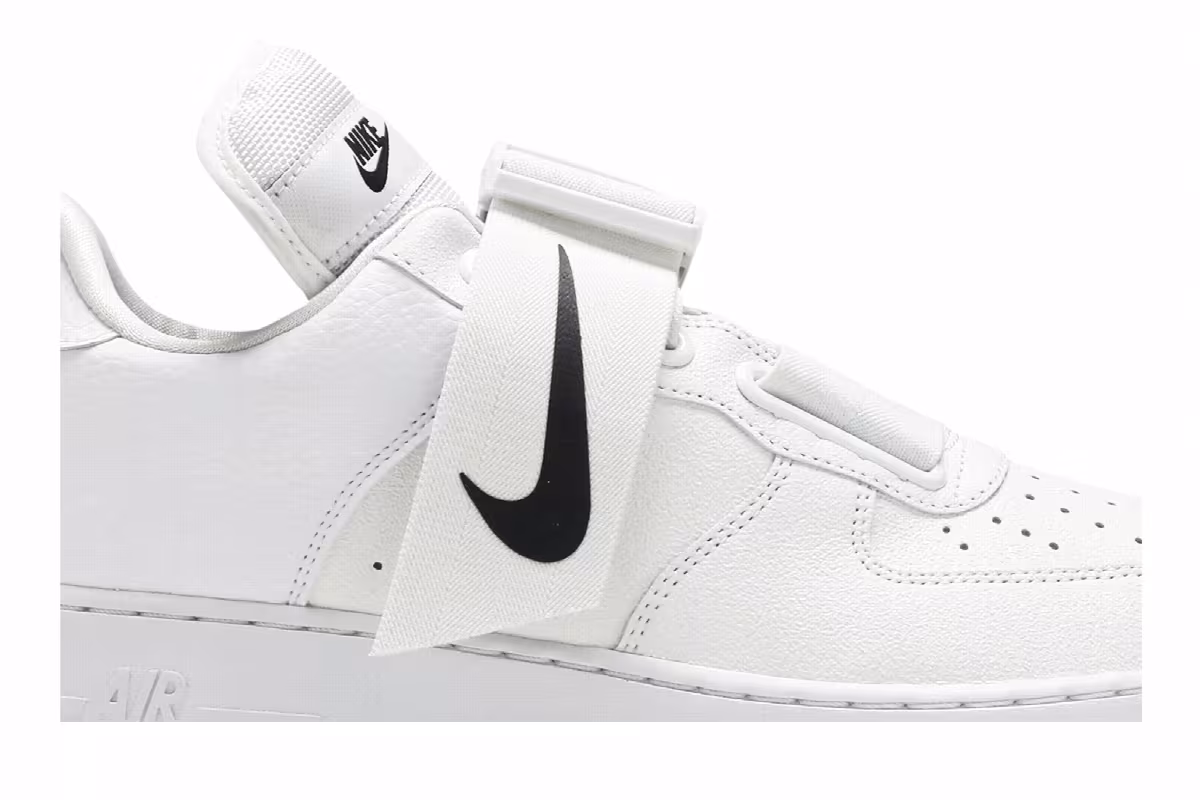 Nike Air Force 1 Utility White Black, view 3
