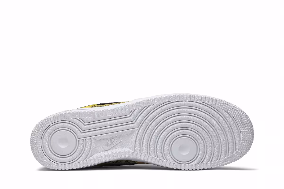 Nike Air Force 1 Low Yellow Snakeskin, view 5