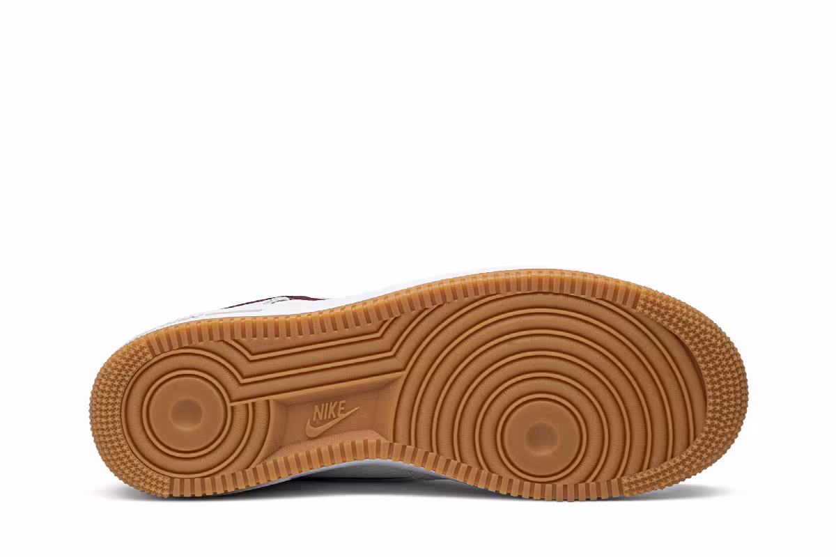 Nike Air Force 1 Low Team Red Gum, view 5