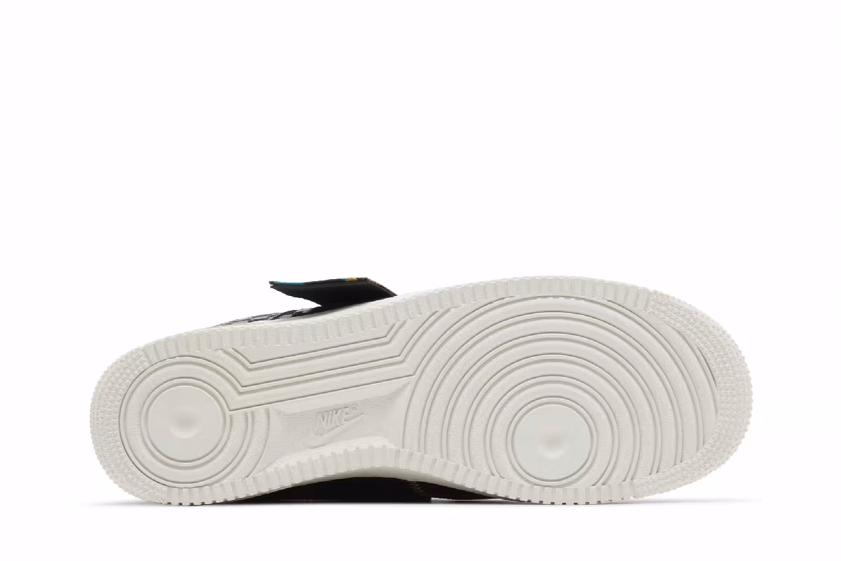 Nike Air Force 1 Utility Black History Month, view 5