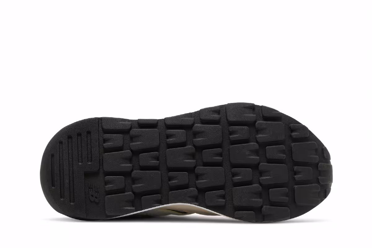 New Balance Women's 57/40 Gold Aspen, view 5