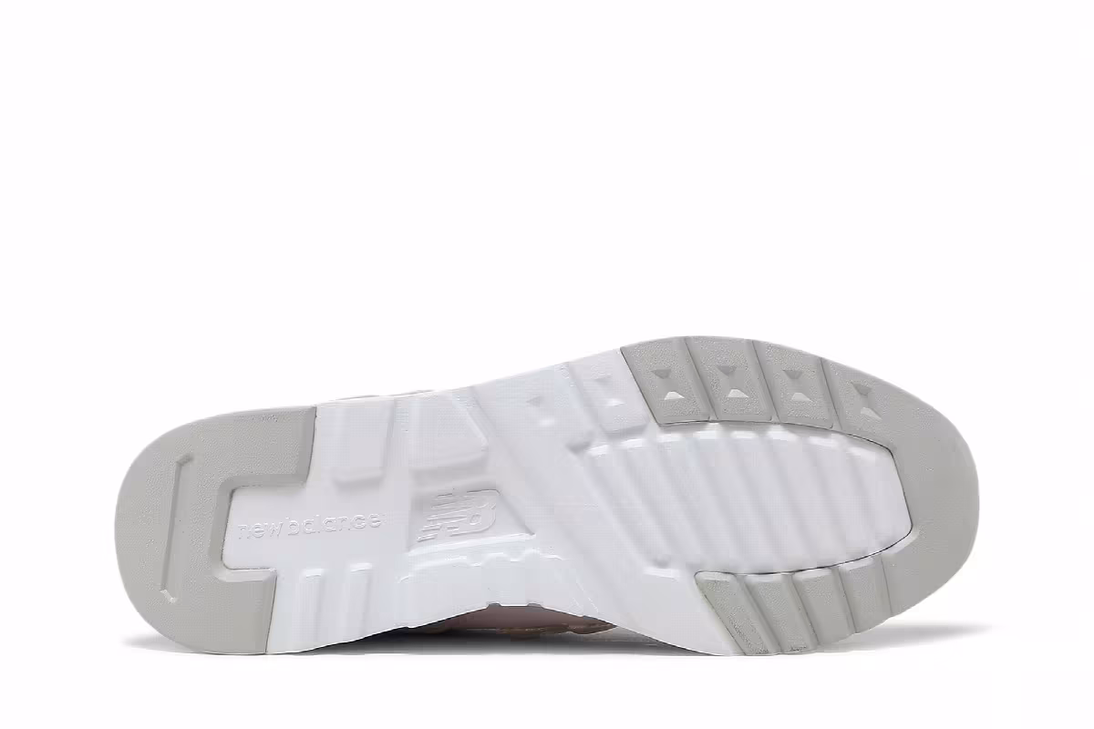 New Balance Women's 997H Space Pink Silver, view 5